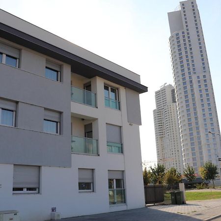 Foxxy Luxury Apartments スコピエ エクステリア 写真