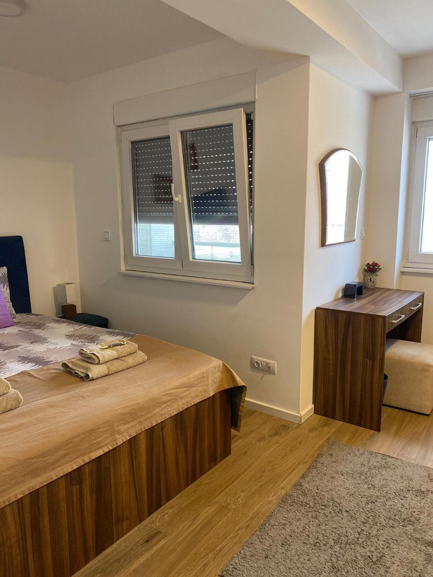 Foxxy Luxury Apartments スコピエ エクステリア 写真