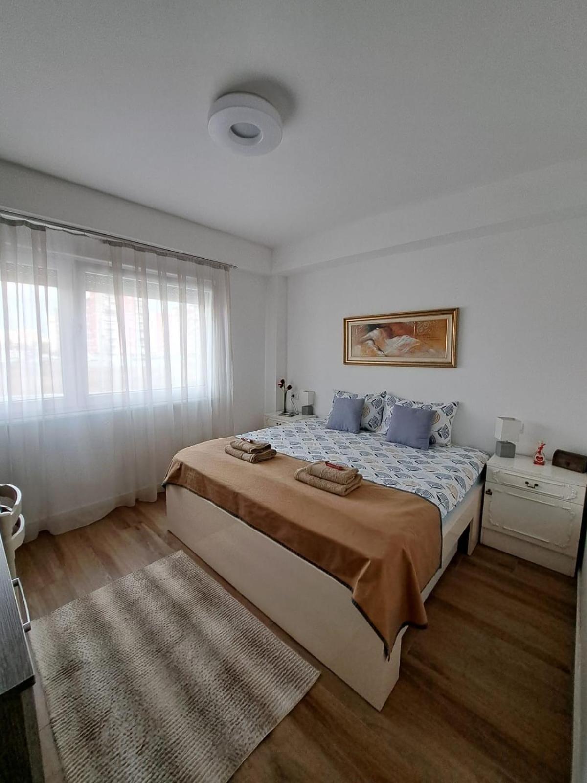 Foxxy Luxury Apartments スコピエ エクステリア 写真