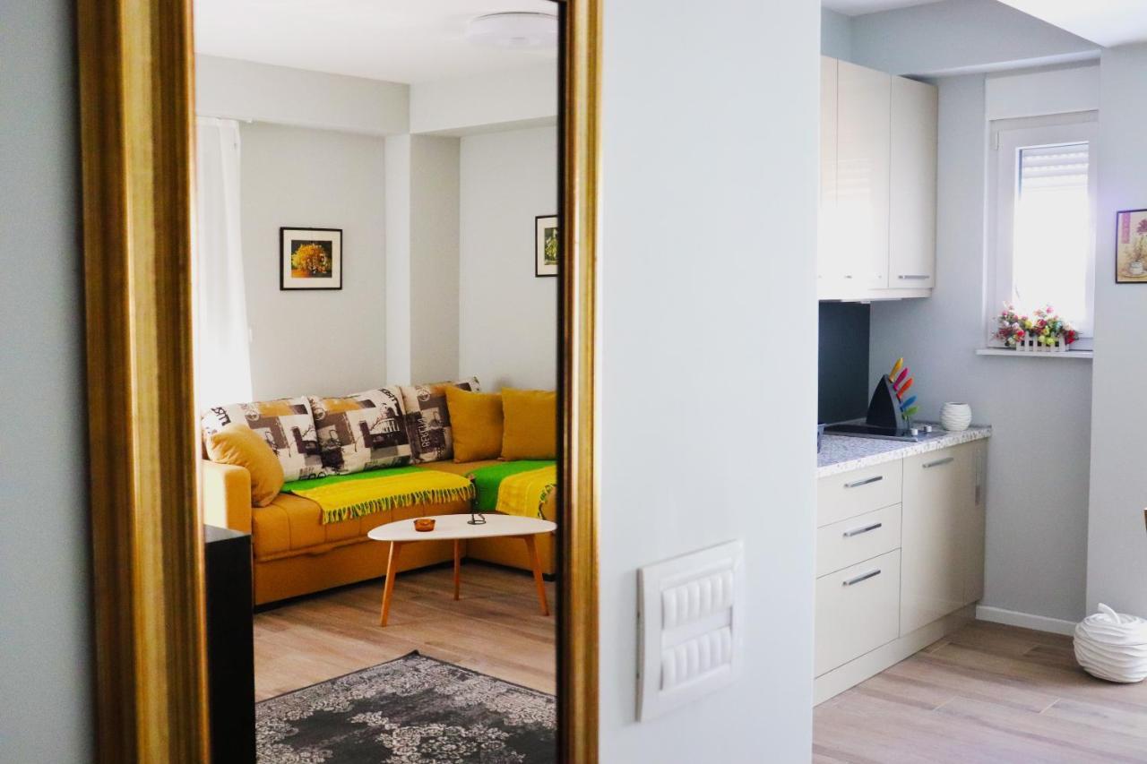 Foxxy Luxury Apartments スコピエ エクステリア 写真