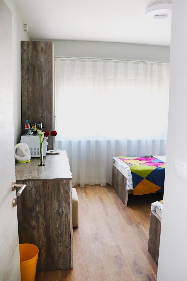Foxxy Luxury Apartments スコピエ エクステリア 写真