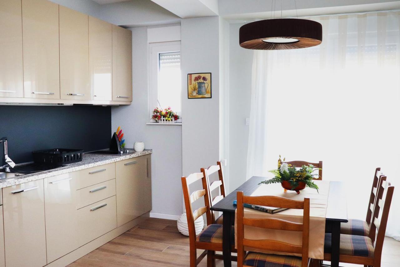 Foxxy Luxury Apartments スコピエ エクステリア 写真