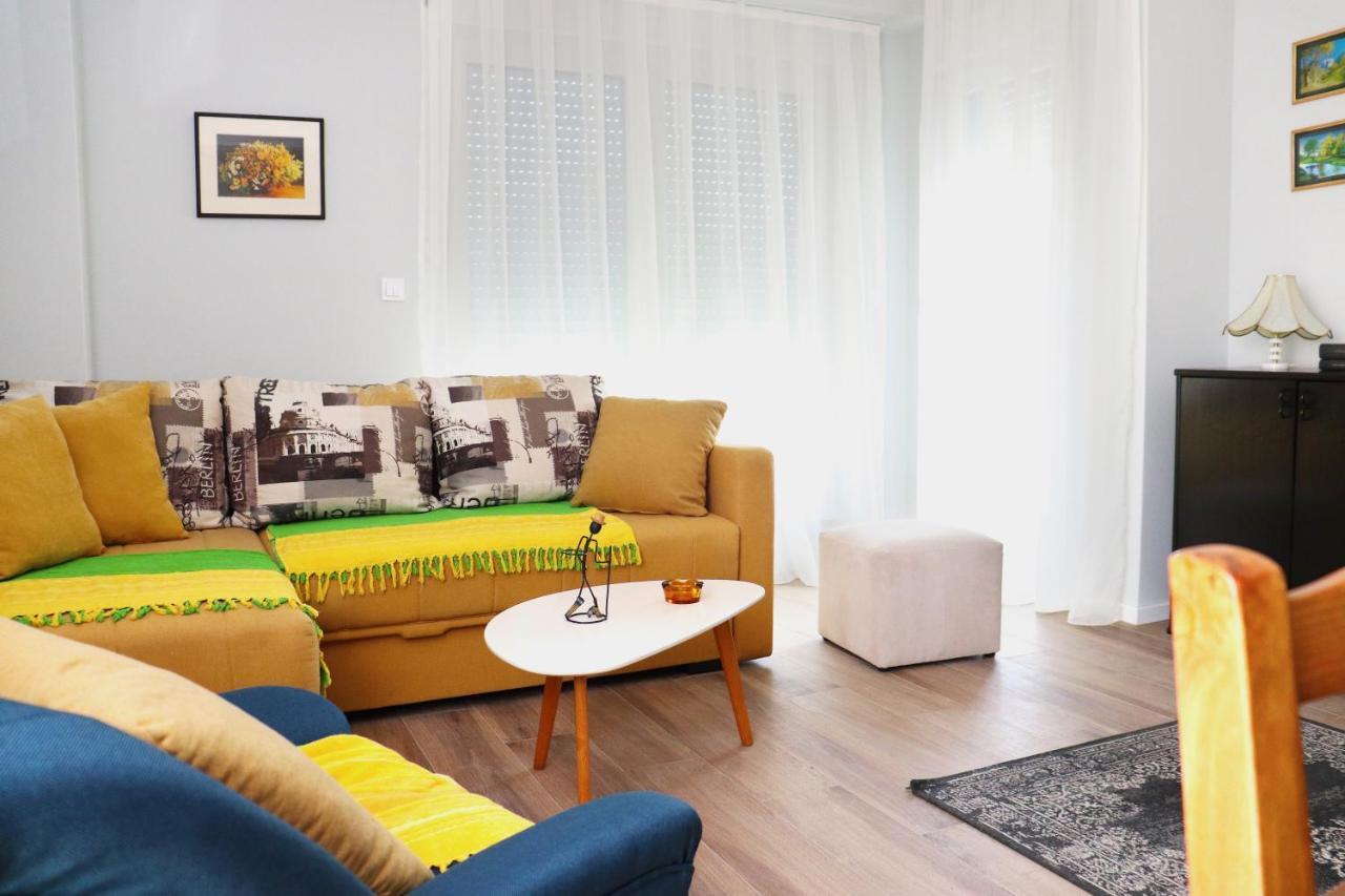 Foxxy Luxury Apartments スコピエ エクステリア 写真