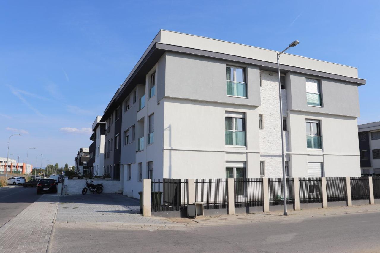 Foxxy Luxury Apartments スコピエ エクステリア 写真